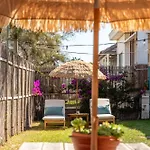 Guest house Ticket2surf