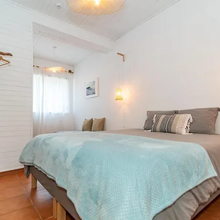 Ticket2surf Guest house 3*